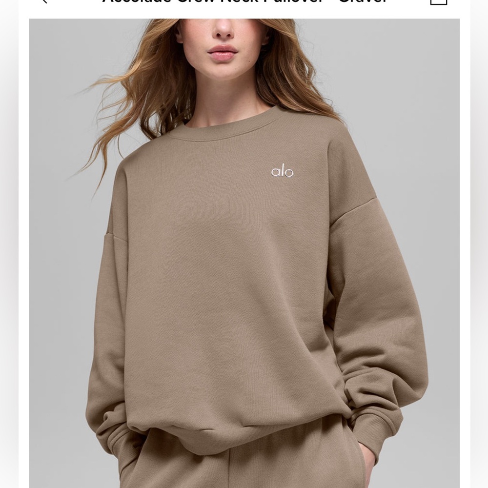 ALO Yoga Accolade Crew Neck Pullover - Gravel